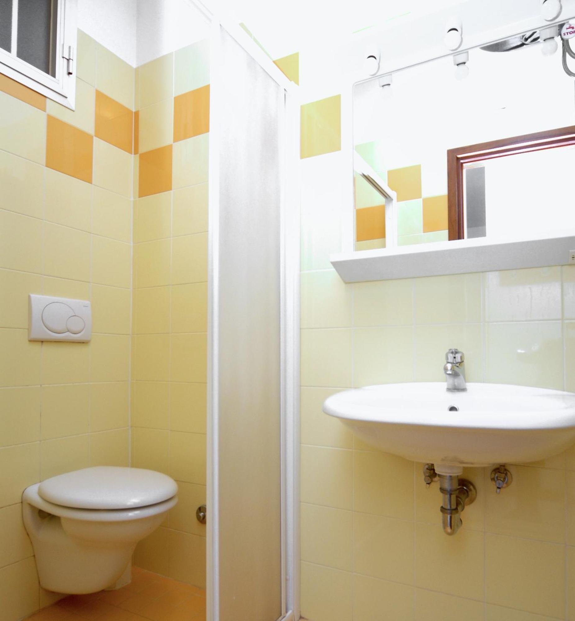Elios Apartment Бибионе Екстериор снимка